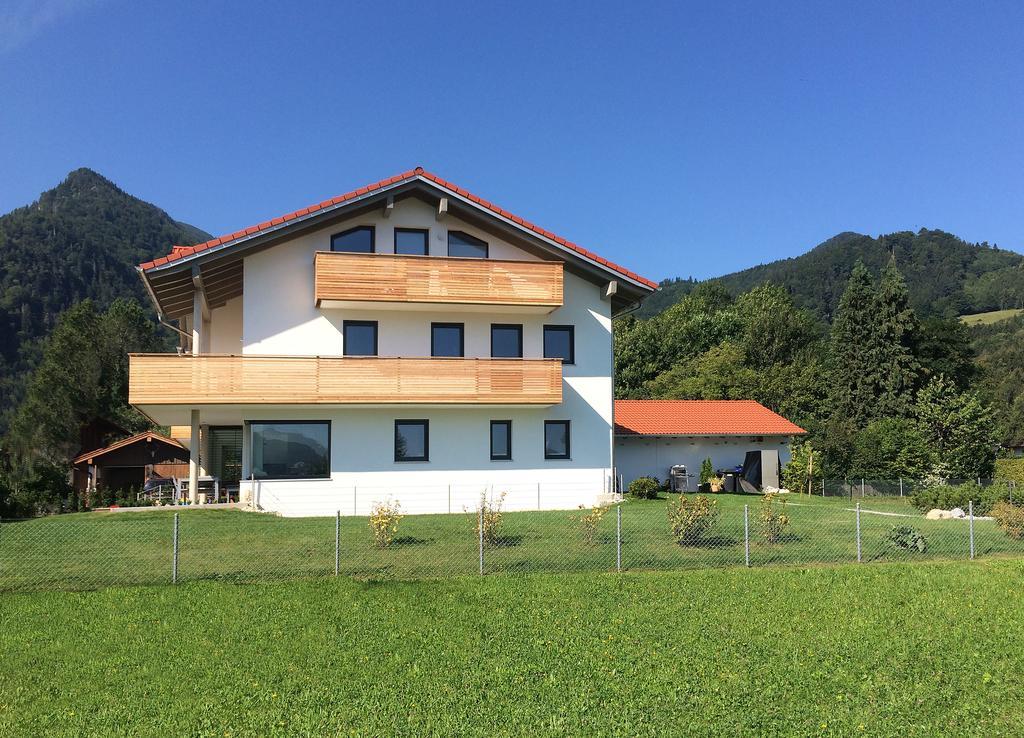 5-Sterne Active Ferienwohnung Chiemgau Marquartstein Kamer foto